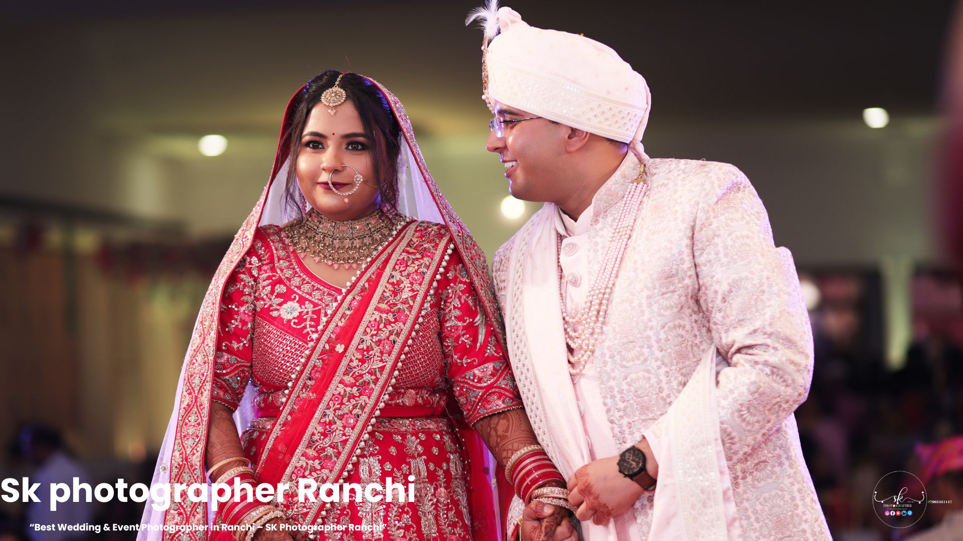 Indian bride and groom smiling during wedding ceremony in Ranchi, captured by SK Photographer Ranchi.